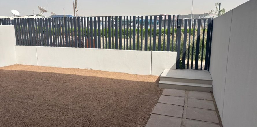 Rumah bandar di Jebel Ali, Dubai, UAE 4 bilik tidur, 256.6 meter persegi № 577960