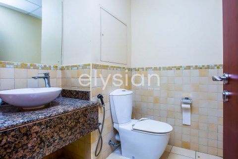 Apartment in Jumeirah Beach Residence, Dubai, UAE 2 bedrooms, 129 sq.m. № 586050 - photo 7