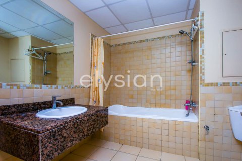 Apartment in Jumeirah Beach Residence, Dubai, UAE 2 bedrooms, 129 sq.m. № 586050 - photo 8