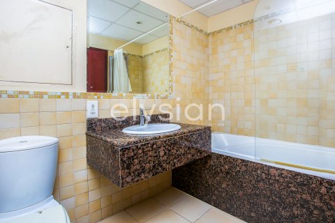 Apartment in Jumeirah Beach Residence, Dubai, UAE 2 bedrooms, 129 sq.m. № 586050 - photo 9