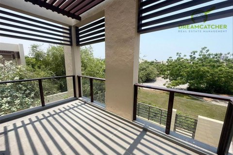 Villa in Mina Al Arab, Ras Al Khaimah, UAE 3 bedrooms, 301.9 sq.m. № 588532 - photo 1