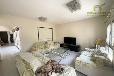 Villa in Mina Al Arab, Ras Al Khaimah, UAE 3 bedrooms, 301.9 sq.m. № 588532 - photo 4