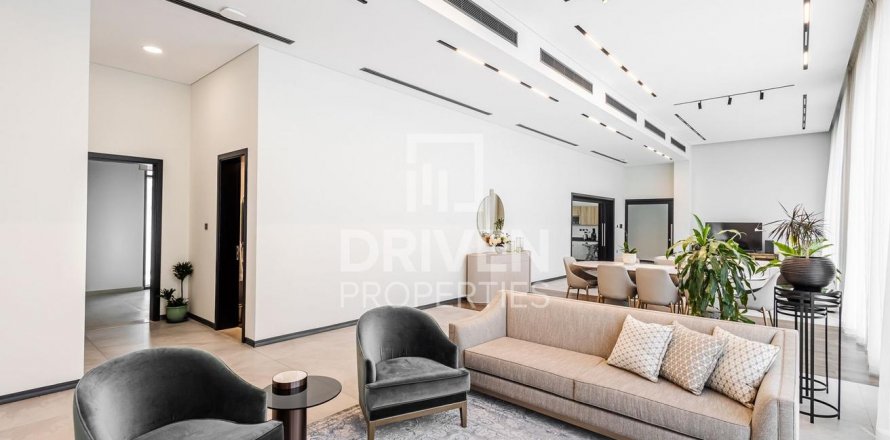Vila v Nadd Al Sheba, Dubai, SAE 5 ložnice, 557 m² Č.: 603359