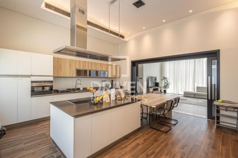 Vila v Nadd Al Sheba, Dubai, SAE 5 ložnice, 557 m² Č.: 603359 - fotografie 18