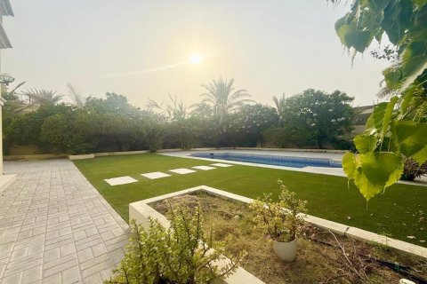 Vilë në Jumeirah Park, Dubai, Emiratet e Bashkuara Arabe 3 dhoma gjumi, 742 m2. № 628637 - Foto 19