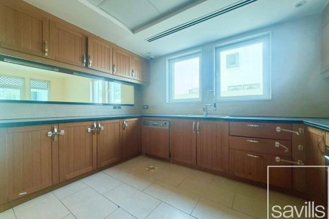 Vilë në Jumeirah Park, Dubai, Emiratet e Bashkuara Arabe 3 dhoma gjumi, 681 m2. № 628638 - Foto 8
