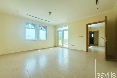 Vilë në Jumeirah Park, Dubai, Emiratet e Bashkuara Arabe 3 dhoma gjumi, 681 m2. № 628638 - Foto 13