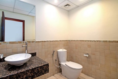 Jumeirah Beach Residence, Dubai, UAE의 임대용 아파트 침실 3개, 185제곱미터 번호 628639 - 사진 7