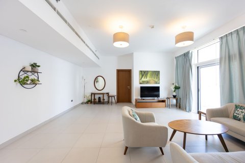 Apartment in Al Reem Island, Abu Dhabi, UAE 2 bedrooms, 115 sq.m. № 594742 - photo 2