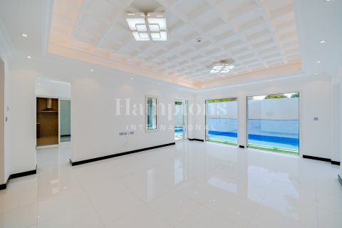 Villa in Arabian Ranches 2, Dubai, UAE 5 bedrooms, 492.38590000 sq.m. № 595875 - photo 1