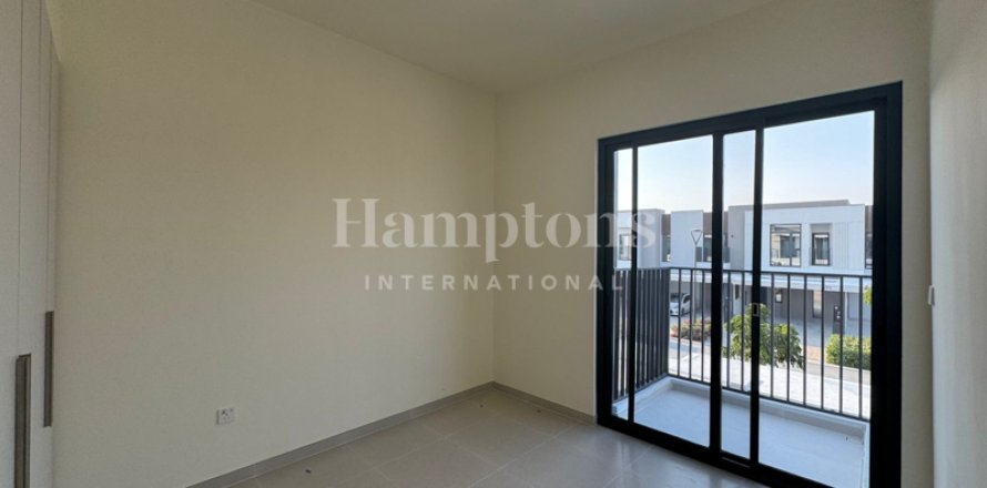 Řadový dům v Dubai South (Dubai World Central), SAE 3 ložnice, 175.587 m² Č.: 584866