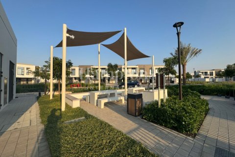 Řadový dům v Dubai South (Dubai World Central), SAE 3 ložnice, 175.58667000 m² Č.: 584866 - fotografie 6