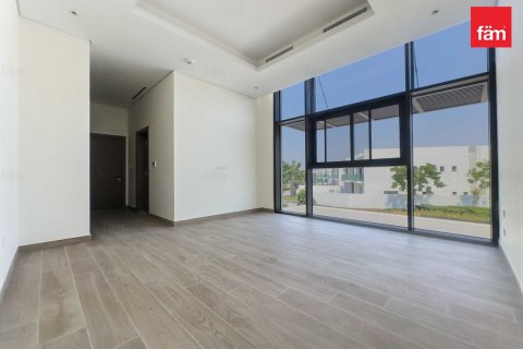 Villa te huur in Dubai, VAE 4 slaapkamers, 570 vr.m., nr 622429 - foto 4