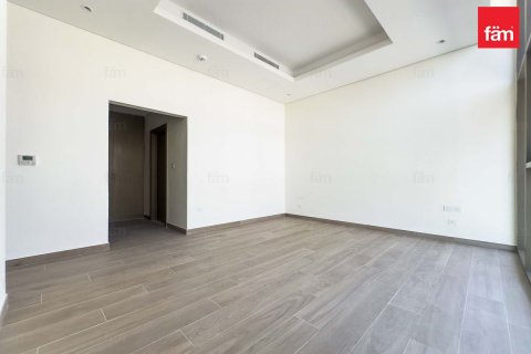 Villa te huur in Dubai, VAE 4 slaapkamers, 570 vr.m., nr 622429 - foto 11