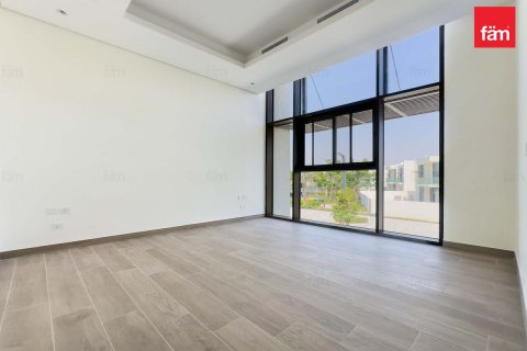 Villa te huur in Dubai, VAE 4 slaapkamers, 570 vr.m., nr 622429 - foto 9