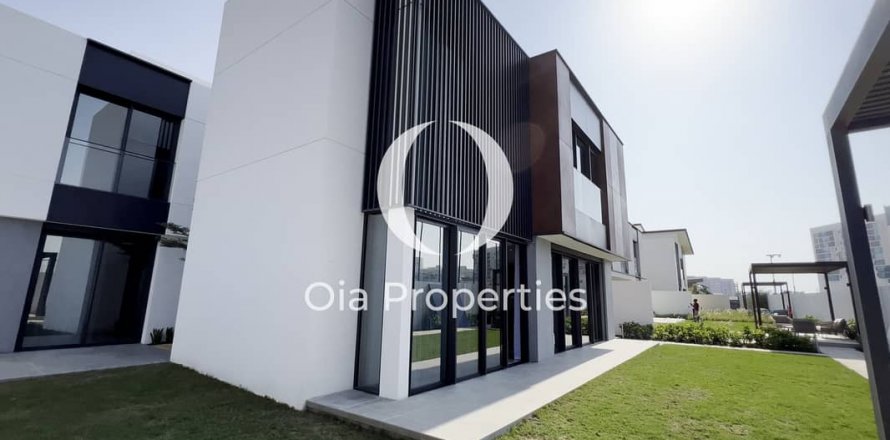 Vilë në Saadiyat Island, Abu Dhabi, Emiratet e Bashkuara Arabe 4 dhoma gjumi, 461 m2. № 628743