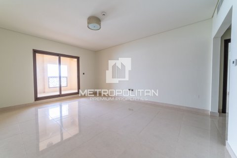 Apartment in Palm Jumeirah, Dubai, UAE 2 bedrooms, 176 sq.m. № 593266 - photo 7