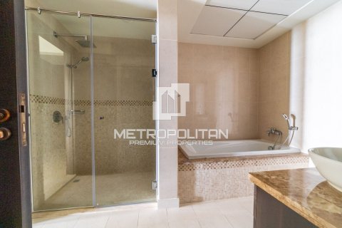 Apartment in Palm Jumeirah, Dubai, UAE 2 bedrooms, 176 sq.m. № 593266 - photo 13