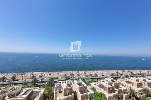 Apartment in Palm Jumeirah, Dubai, UAE 2 bedrooms, 176 sq.m. № 593266 - photo 19