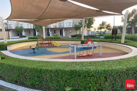 Řadový dům v Dubai, SAE 3 ložnice, 141 m² Č.: 632995 - fotografie 15