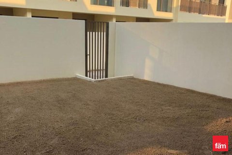 Řadový dům v Dubai, SAE 3 ložnice, 141 m² Č.: 632995 - fotografie 9