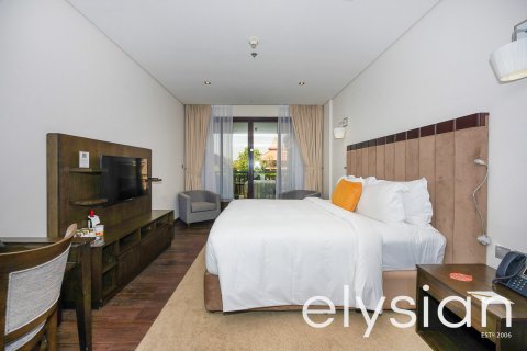 Apartment in Palm Jumeirah, Dubai, UAE 1 room, 48 sq.m. № 586091 - photo 4
