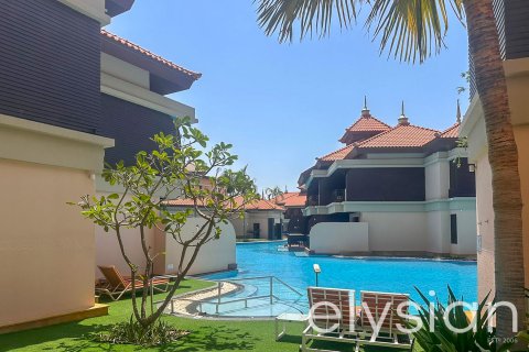 Apartment in Palm Jumeirah, Dubai, UAE 1 room, 48 sq.m. № 586091 - photo 10