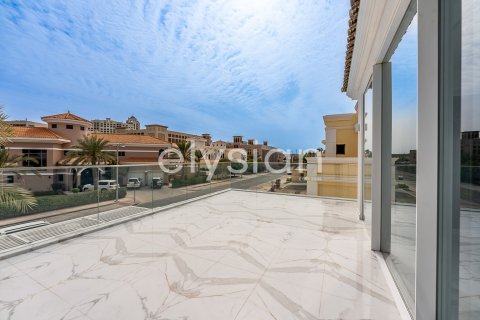 Vilë në Palm Jumeirah, Dubai, Emiratet e Bashkuara Arabe 4 dhoma gjumi, 622 m2. № 586095 - Foto 21