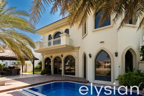 Vila u gradu Palm Jumeirah, Dubai, UAE 4 spavaće sobe, 689 m2 Br. 586094 - Slika 1