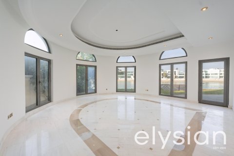 Villa in Palm Jumeirah, Dubai, UAE 5 bedrooms, 650 sq.m. № 586109 - photo 13