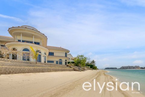 Villa in Palm Jumeirah, Dubai, UAE 5 bedrooms, 650 sq.m. № 586109 - photo 1