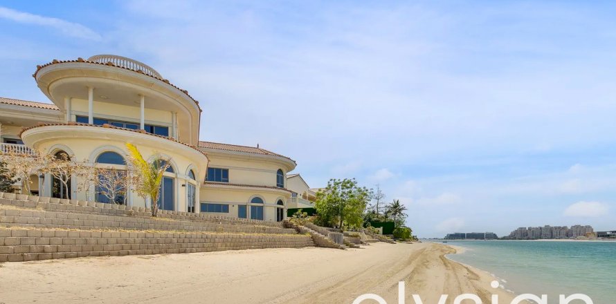 Villa in Palm Jumeirah, Dubai, UAE 5 bedrooms, 650 sq.m. № 586109