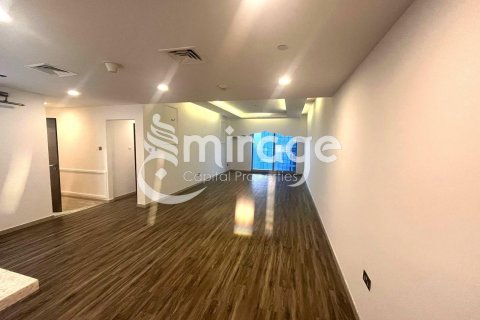 Apartment in Al Reem Island, Abu Dhabi, UAE 3 bedrooms, 161.4 sq.m. № 574310 - photo 4