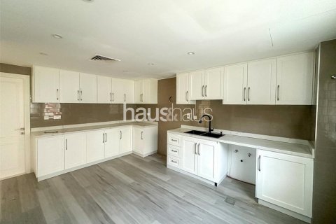 Vilë në Al Barsha, Dubai, Emiratet e Bashkuara Arabe 4 dhoma gjumi, 324 m2. № 627023 - Foto 5