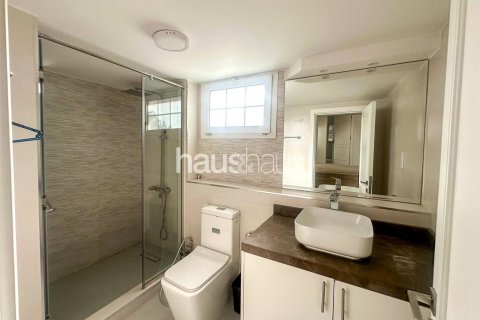 Vilë në Al Barsha, Dubai, Emiratet e Bashkuara Arabe 4 dhoma gjumi, 324 m2. № 627023 - Foto 14