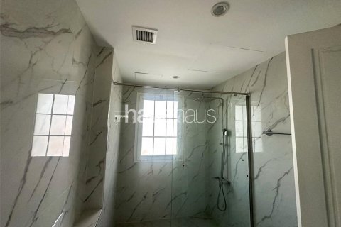 Vilë në Al Barsha, Dubai, Emiratet e Bashkuara Arabe 4 dhoma gjumi, 324 m2. № 627023 - Foto 25
