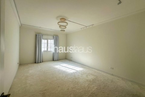 Vilë në Al Barsha, Dubai, Emiratet e Bashkuara Arabe 4 dhoma gjumi, 324 m2. № 627023 - Foto 26