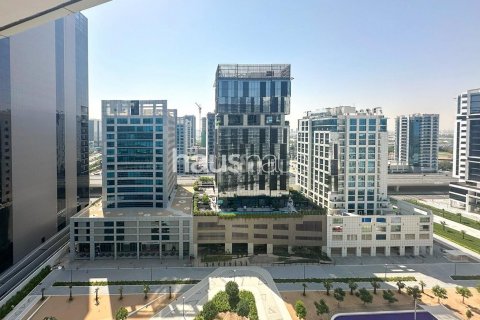 Business Bay, Dubai, UAE의 임대용 아파트 침실 1개, 80제곱미터 번호 627021 - 사진 1