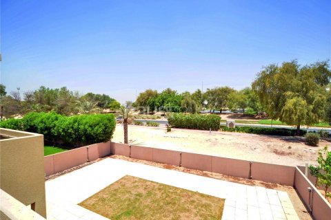 Villa til leie i Arabian Ranches, Dubai, Emiratene 3 soverom, 299 kvm Nr. 627020 - Foto 12