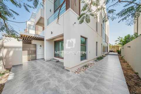 Villa in Meydan, Dubai, UAE 6 bedrooms, 512 sq.m. № 593203 - photo 29
