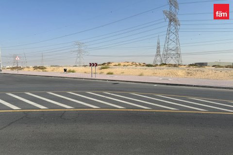Land in Dubai, UAE 1715.3 sq.m. № 582762 - photo 30