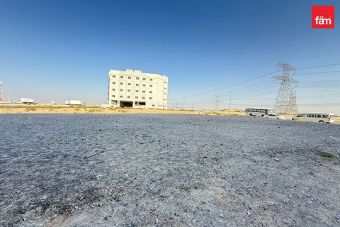 Land in Dubai, UAE 1715.3 sq.m. № 582762 - photo 18