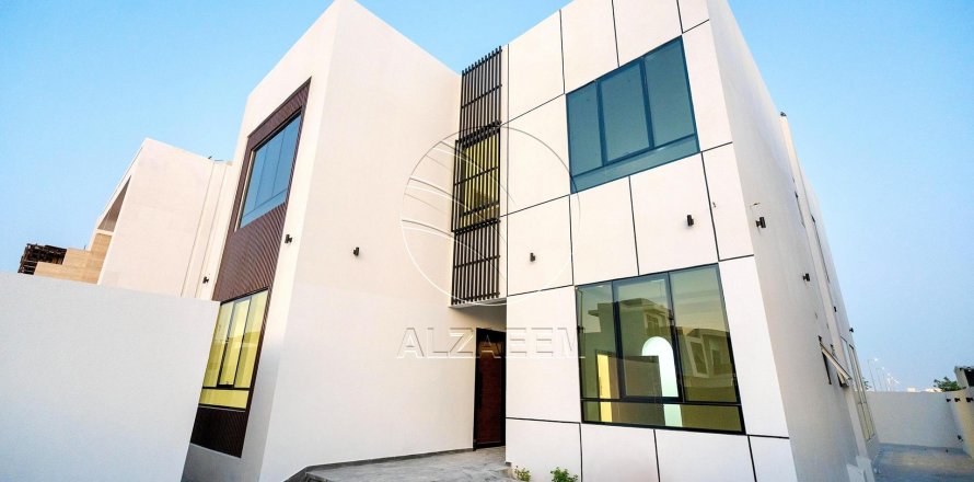 Vilë në Al Shamkha, Abu Dhabi, Emiratet e Bashkuara Arabe 5 dhoma gjumi, 510 m2. № 615914