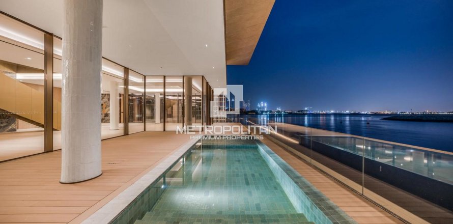 Villa asukohaga Jumeirah, Dubai, AÜE: 5 magamistoaga, 1281 m² Nr 593668