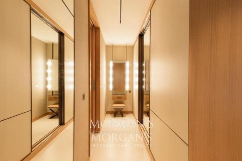 Apartment in Downtown Dubai (Downtown Burj Dubai), Dubai, UAE 2 bedrooms, 117.4 sq.m. № 591054 - photo 13