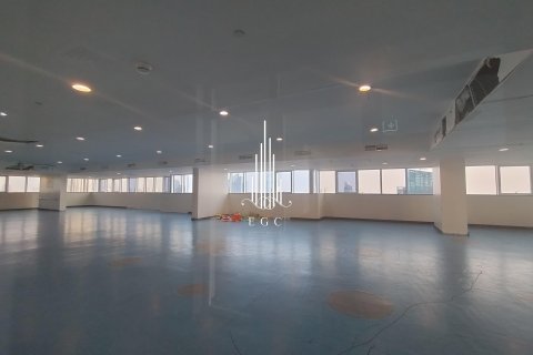 Apartment sa Corniche Road, Abu Dhabi, UAE 4 silid-tulugan, 195.1 sq.m. № 572847 - larawan 19