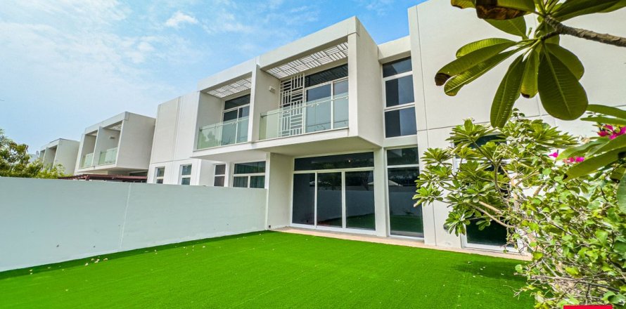 Řadový dům v Dubai, SAE 3 ložnice, 210.6 m² Č.: 633025
