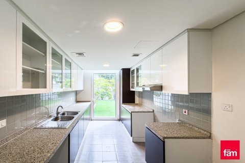 Řadový dům v Dubai, SAE 3 ložnice, 210.6 m² Č.: 633025 - fotografie 12
