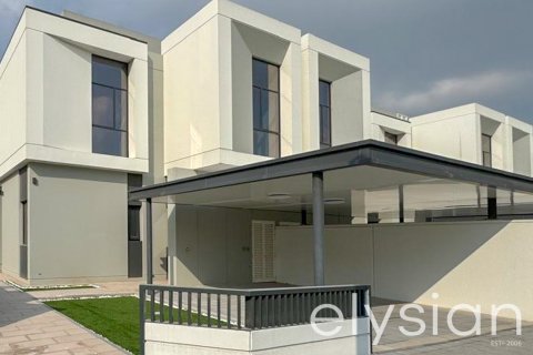 Villa te huur in Al Furjan, Dubai, VAE 4 slaapkamers, 330 vr.m., nr 586244 - foto 1