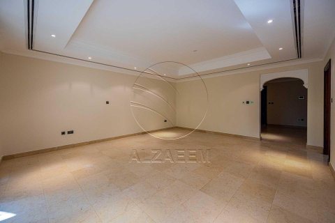 Müüa ridamaja on the Saadiyat Island, Abu Dhabi, AÜE: 3 magamistoaga, 401 m² Nr 615275 - pilt 3